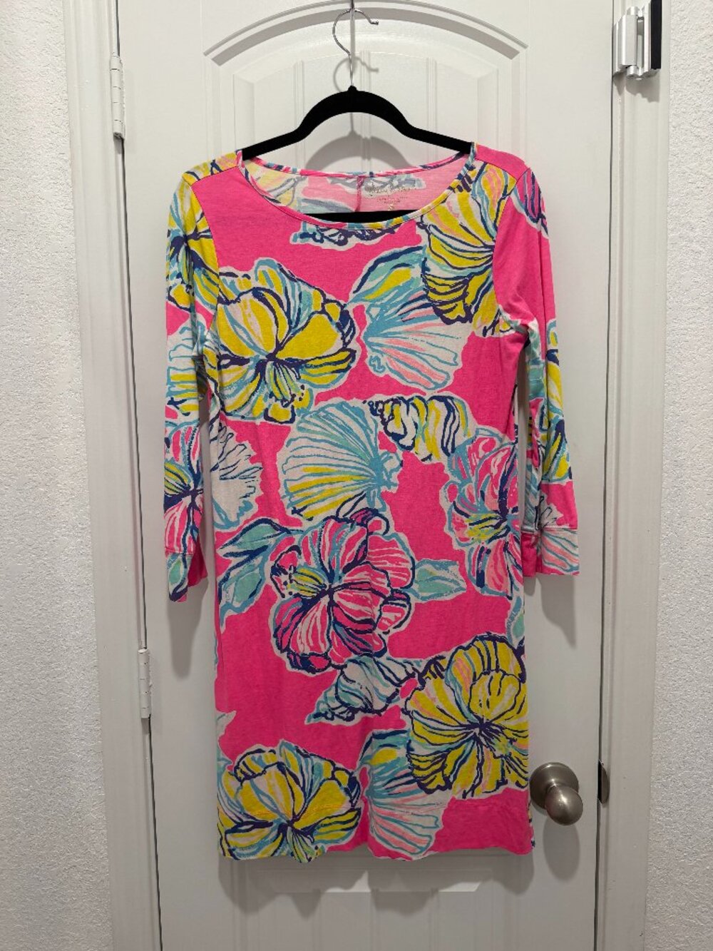 Lilly Pulitzer Size M Pink Floral Shift Dress – 3/4 Sleeve Tropical Print Dress